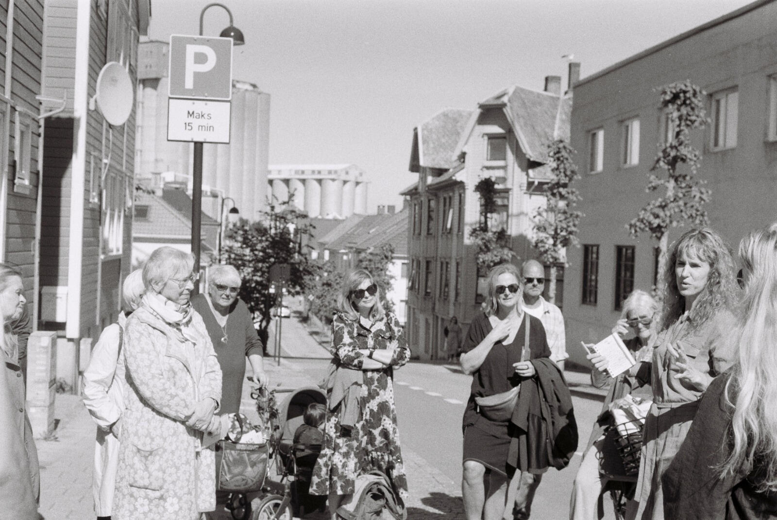 Mariela Limerutti, tegning i Pedersgata, og helleristning